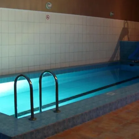 Urusel Guesthouse 3*